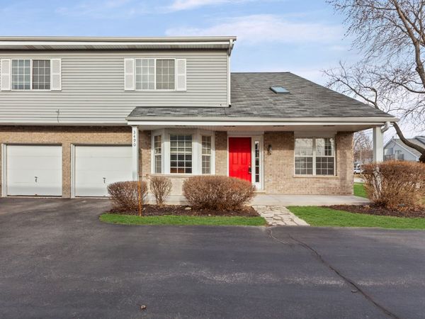 3490 WILLOWVIEW Court, Aurora, IL 60504