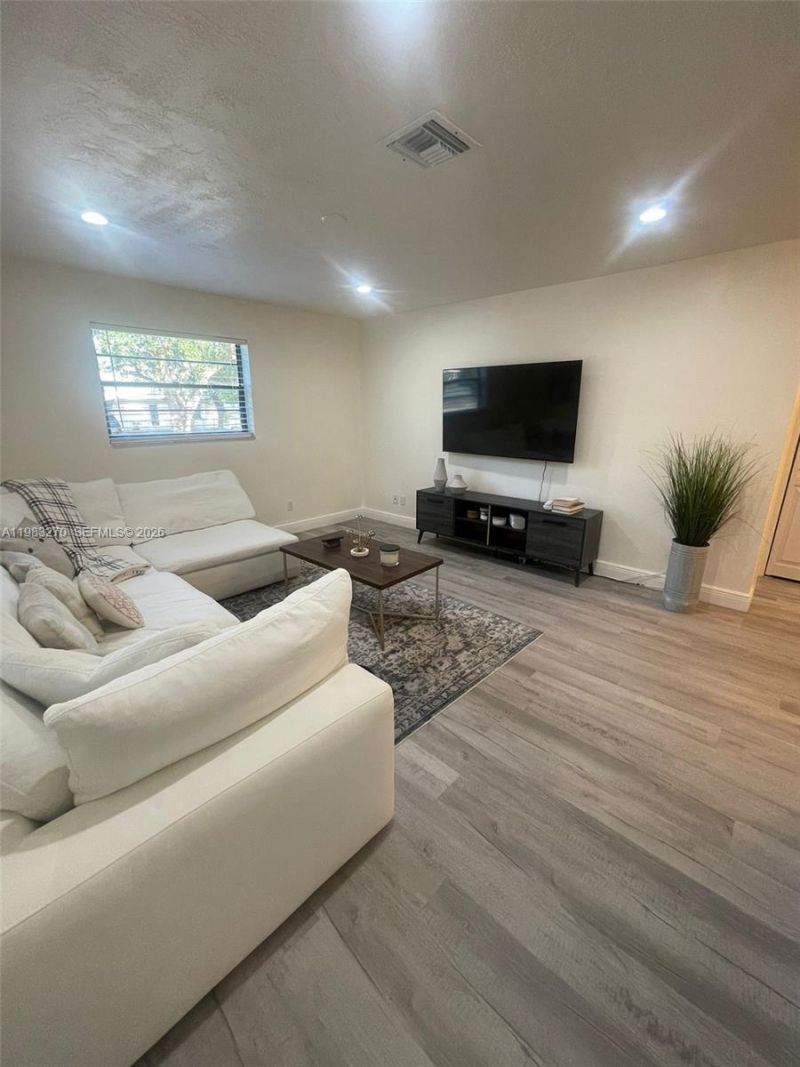 1736 N 16th Ct , Unit A, Hollywood, FL 33020 Photo