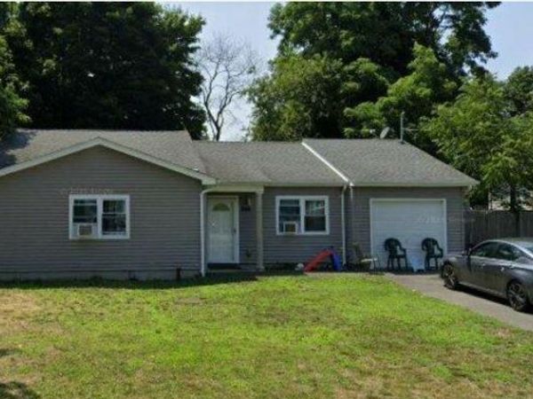 556 Taylor Avenue , East Patchogue, NY 11772