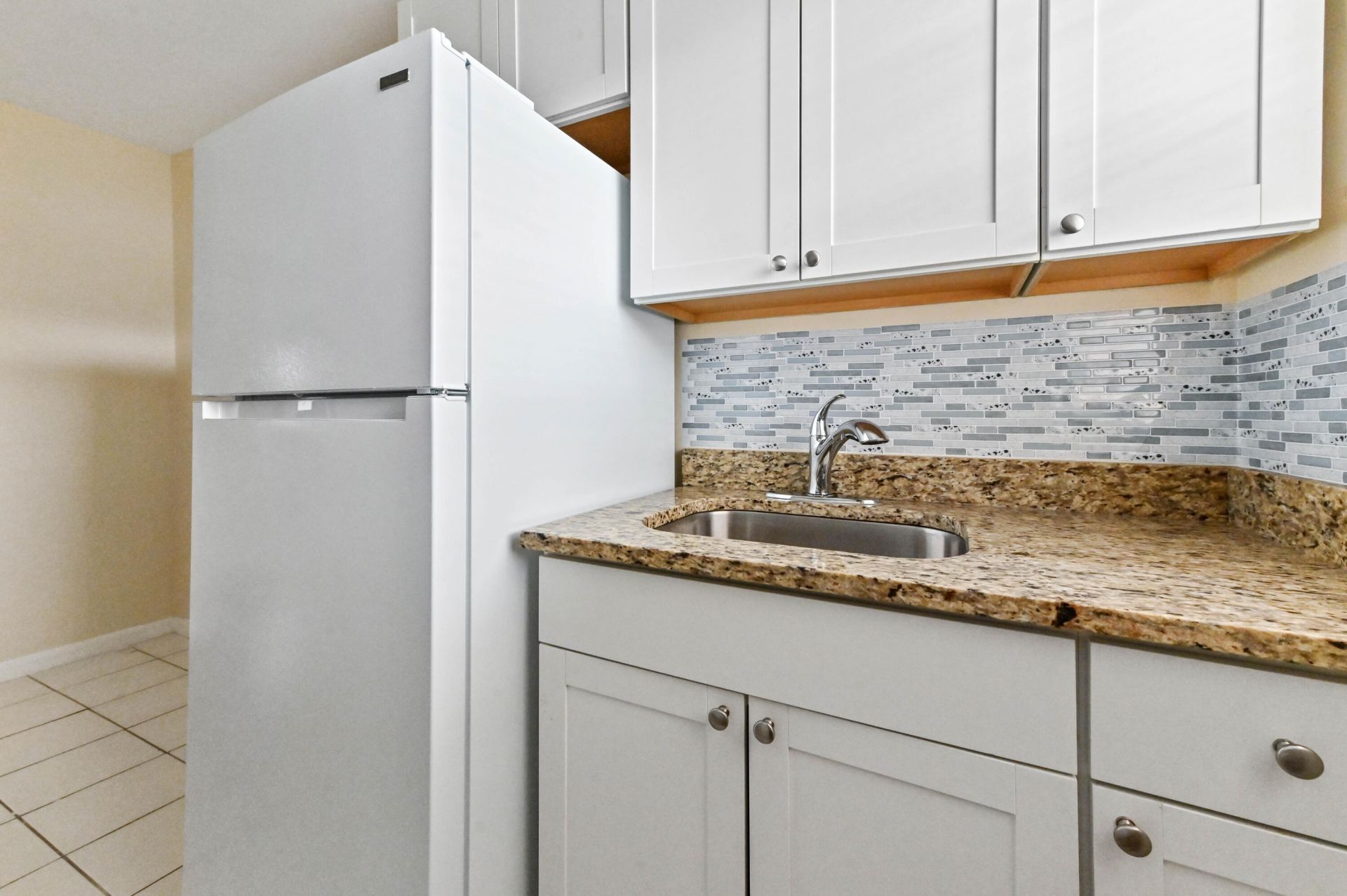 1111 N Federal Highway, Unit 4, Lake Worth Beach, FL 33460 Photo