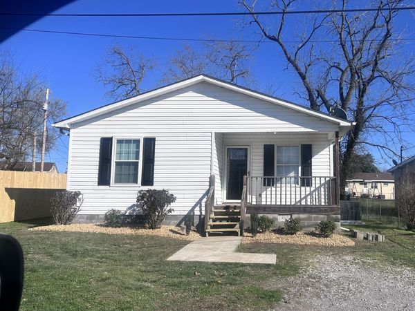 611 Park Ave , Manchester, TN 37355