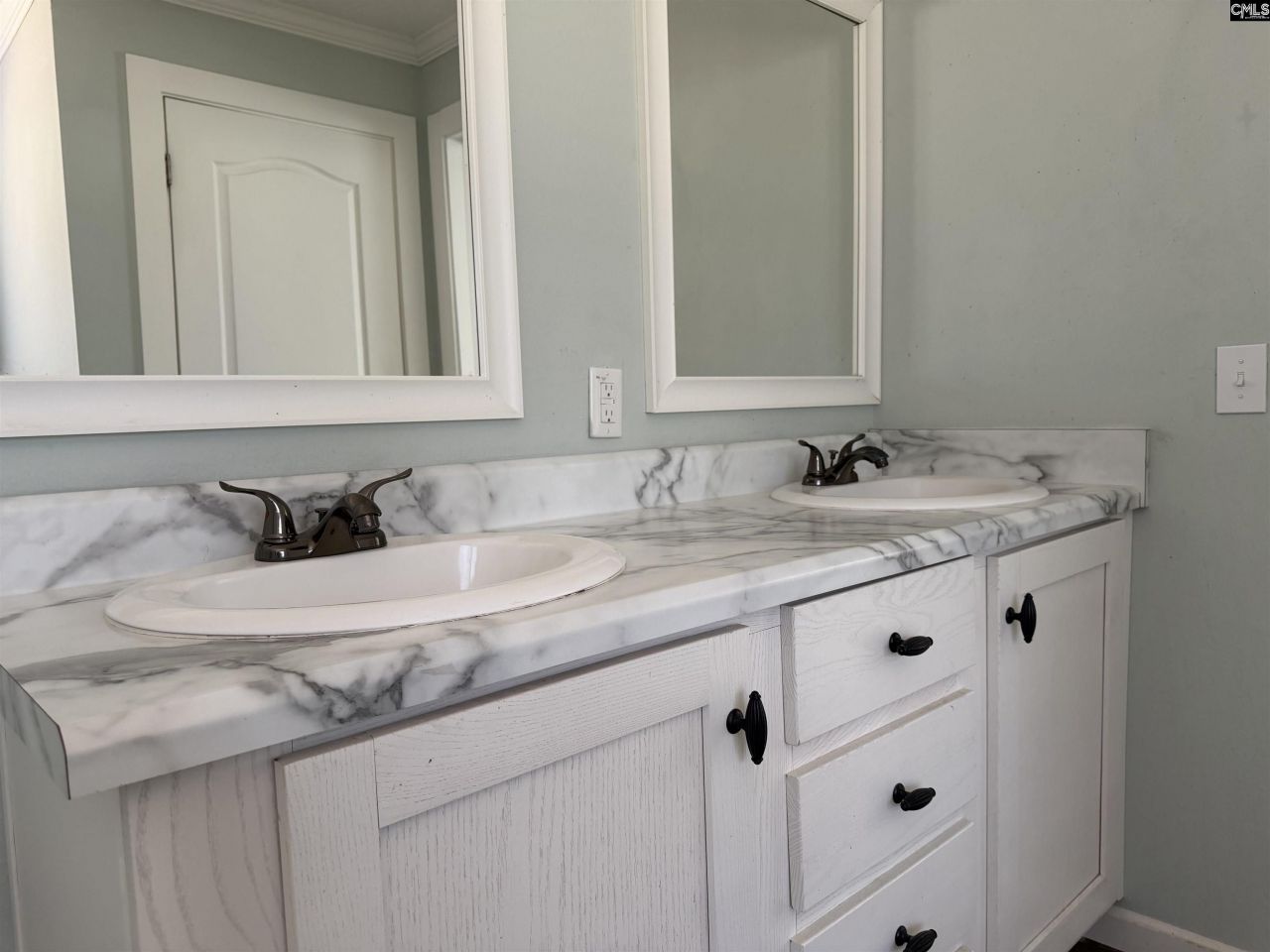 7533 Old Number Six Highway  Photo 21