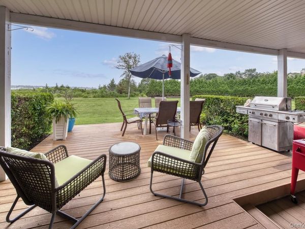 61 W Tiana Road, Unit 6, Hampton Bays, NY 11946