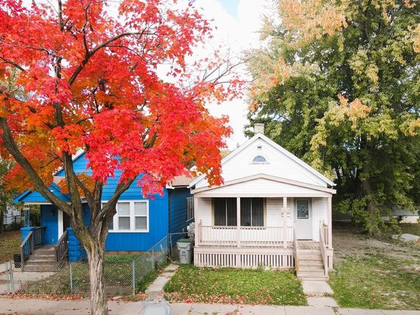 1206 W Scott STREET, Milwaukee, WI 53204