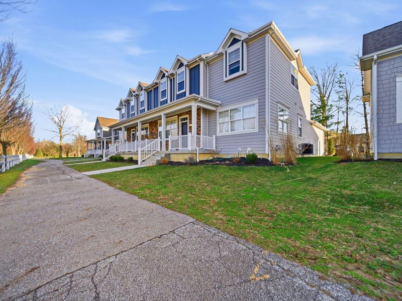 10339 Sawmill Road, Powell, OH 43065 Photo 2