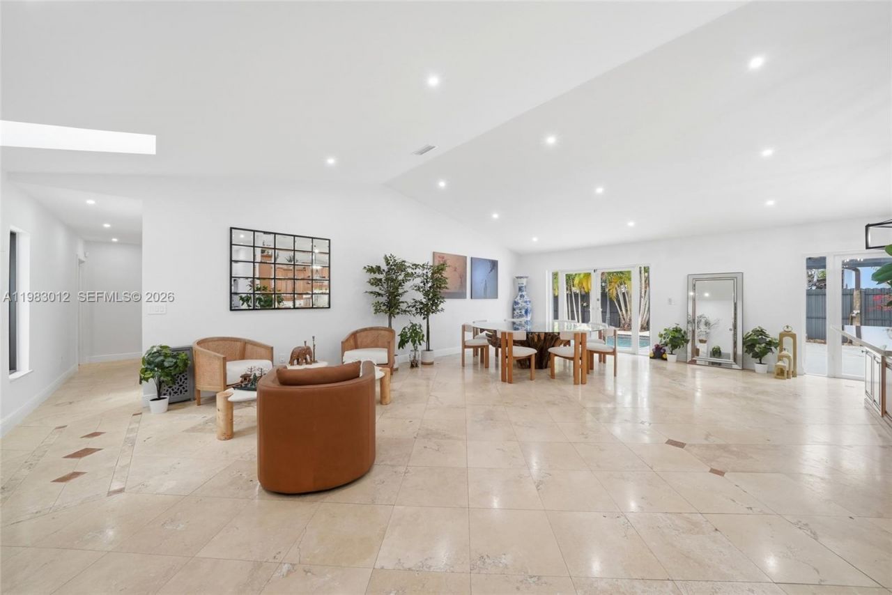 12715 SW 96th Ter , Miami, FL 33186 Photo