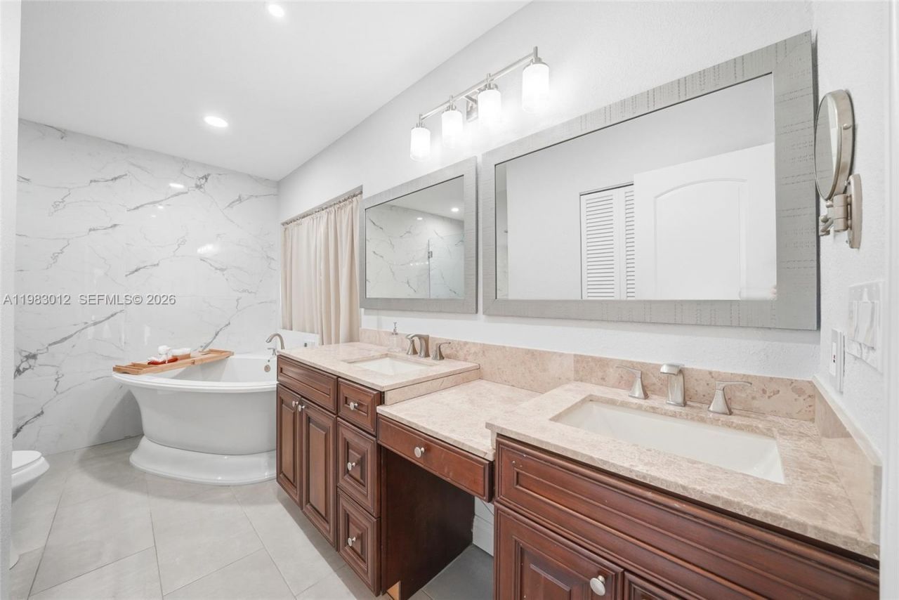 12715 SW 96th Ter , Miami, FL 33186 Photo