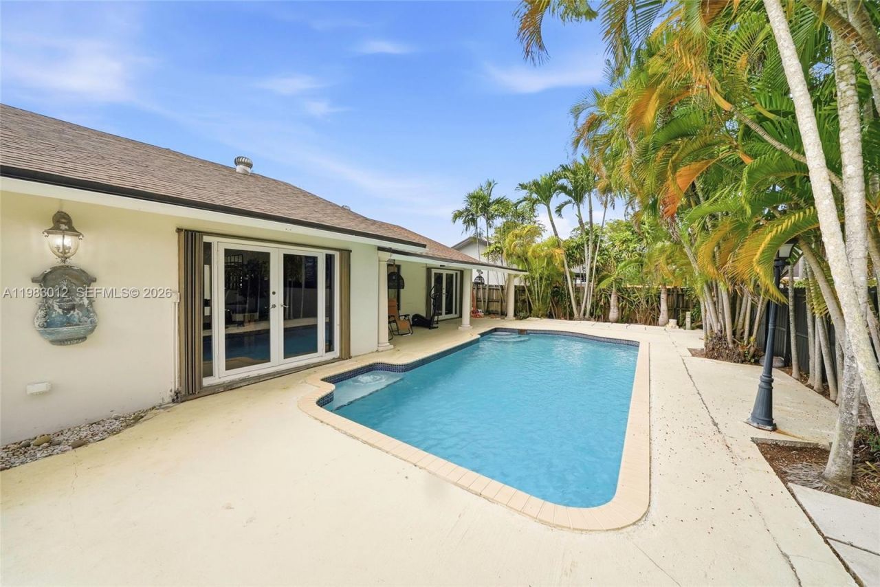 12715 SW 96th Ter , Miami, FL 33186 Photo