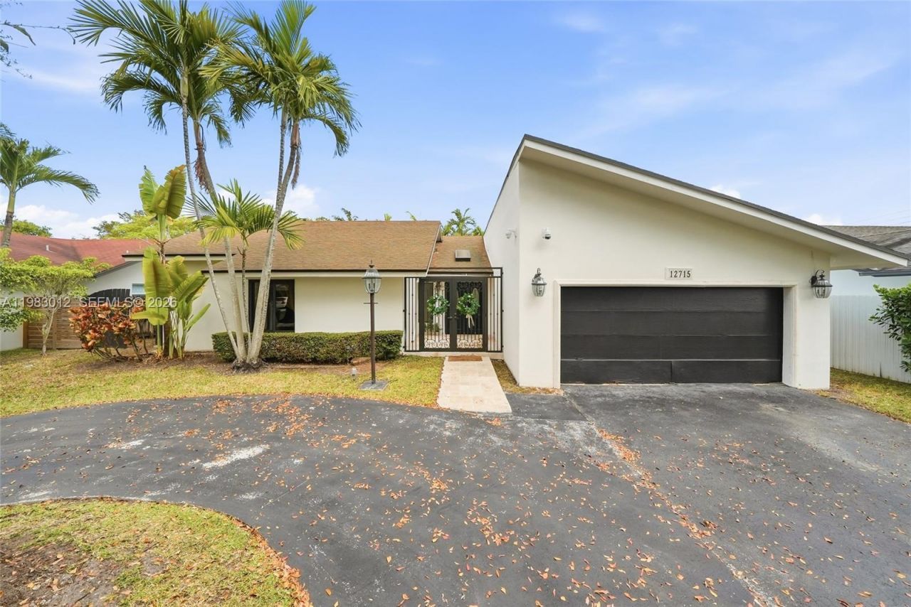 12715 SW 96th Ter , Miami, FL 33186 Photo