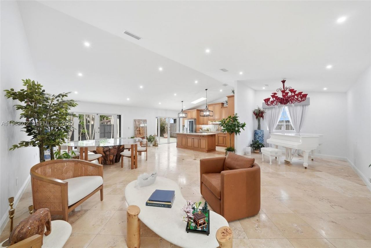 12715 SW 96th Ter , Miami, FL 33186 Photo