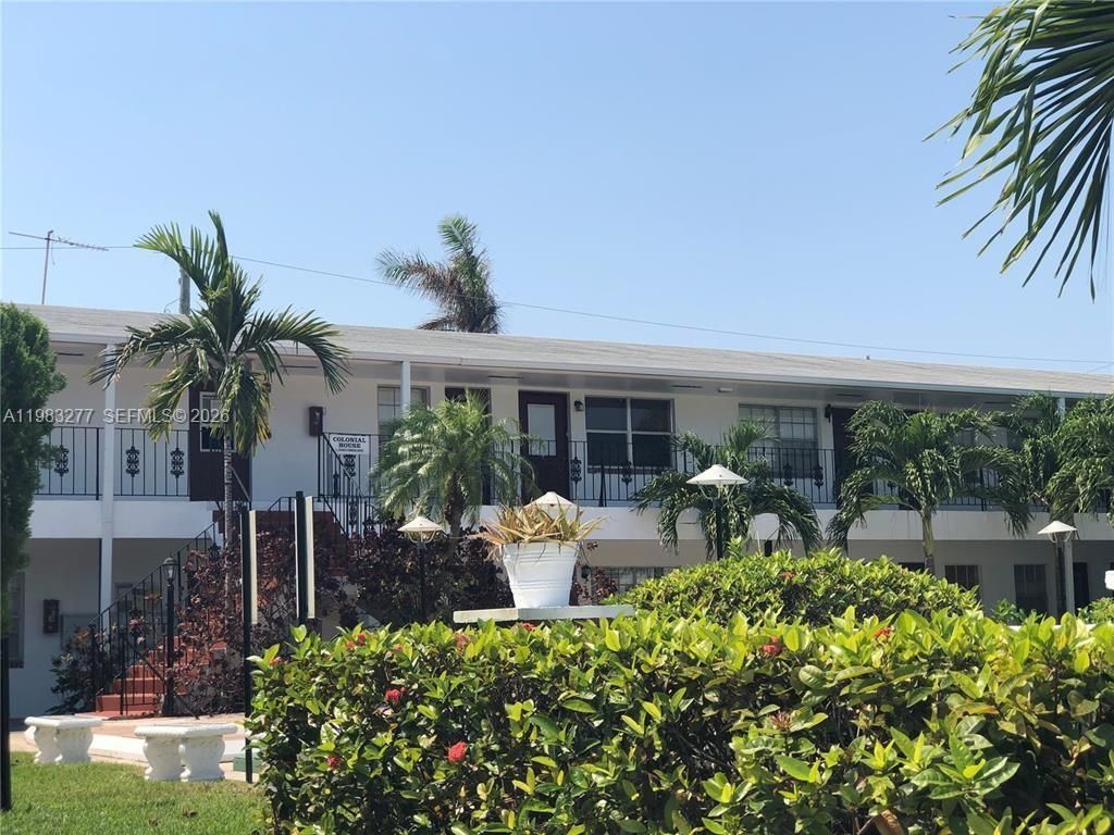 1050 Atlantic Shores Blvd, Unit 211, Hallandale Beach, FL 33009 Photo