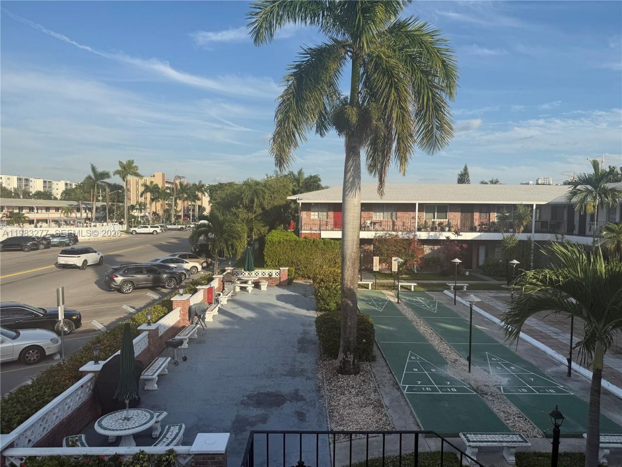 1050 Atlantic Shores Blvd, Unit 211, Hallandale Beach, FL 33009 Photo