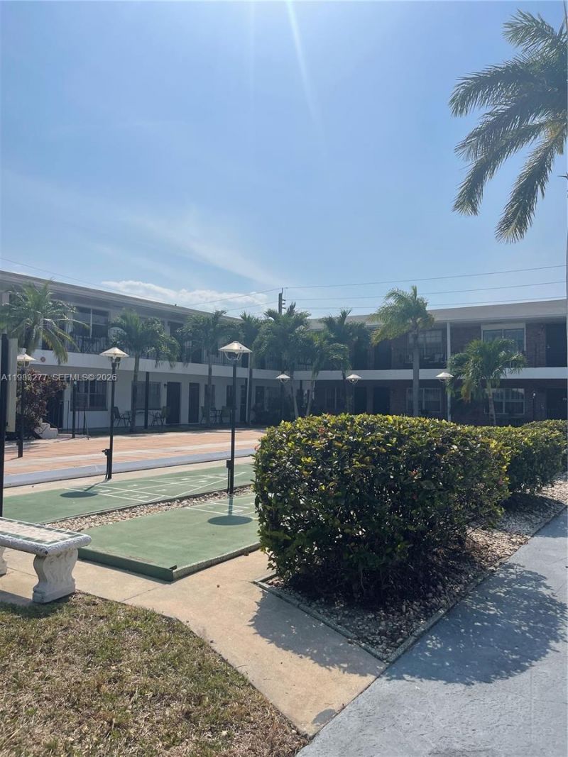 1050 Atlantic Shores Blvd, Unit 211, Hallandale Beach, FL 33009 Photo