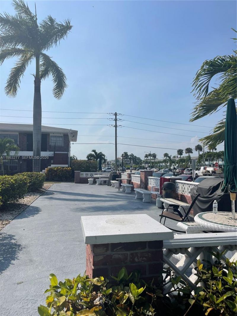 1050 Atlantic Shores Blvd, Unit 211, Hallandale Beach, FL 33009 Photo