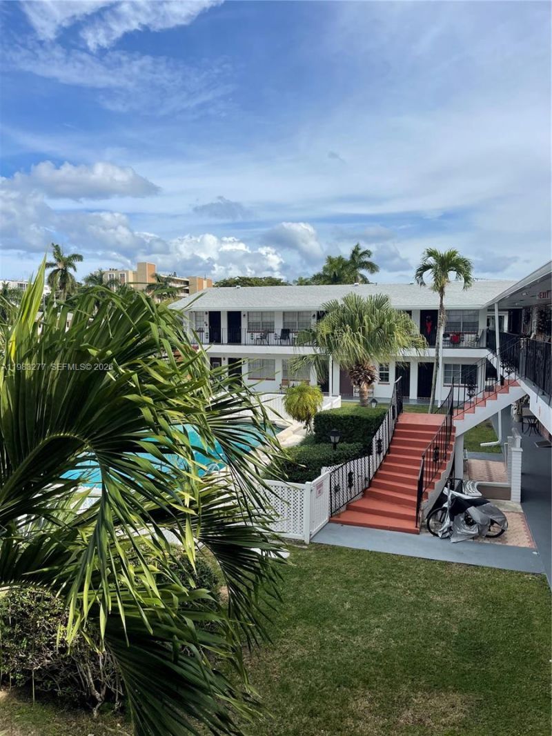 1050 Atlantic Shores Blvd, Unit 211, Hallandale Beach, FL 33009 Photo