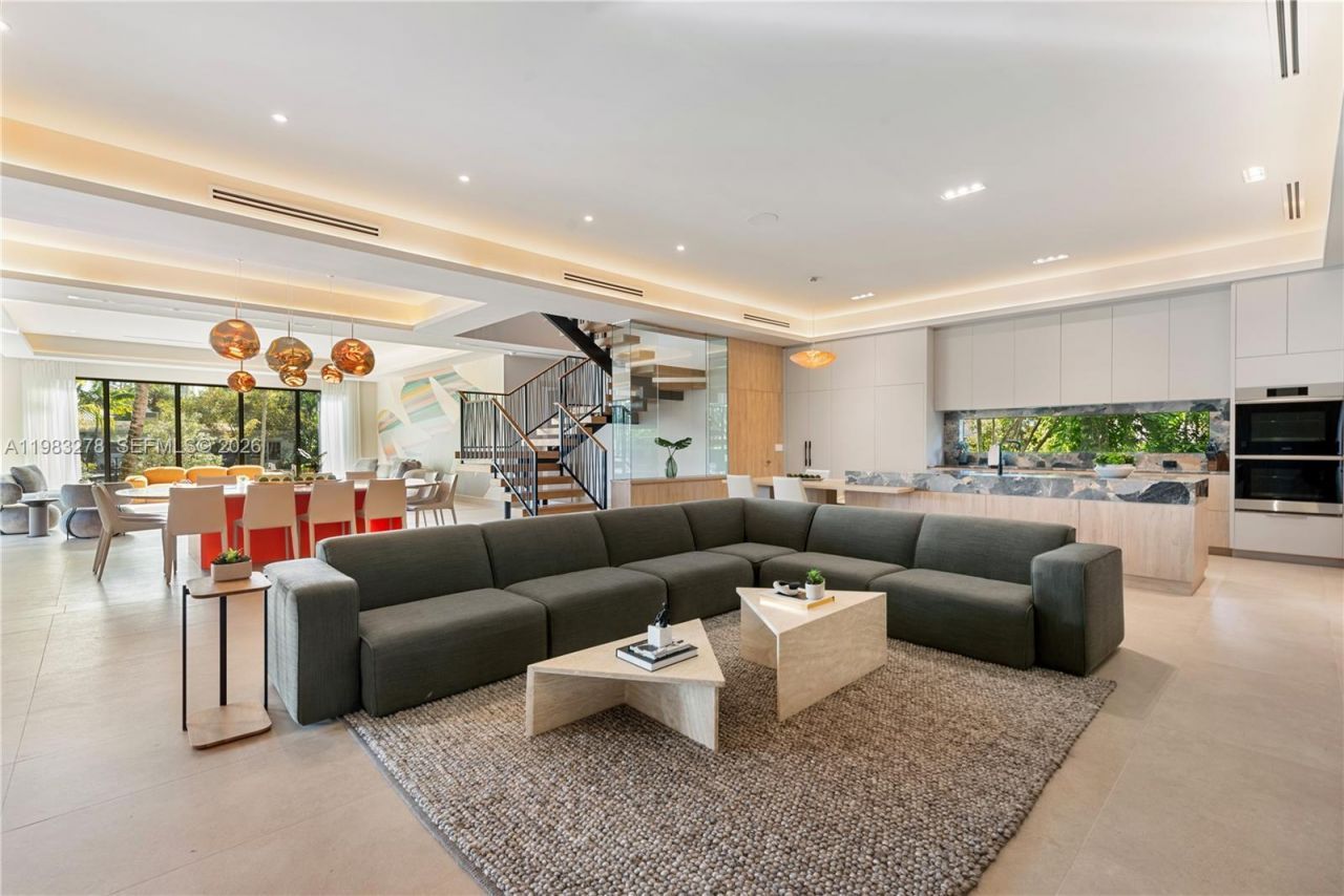 1200 NE 87th St, Miami, FL 33138 Photo