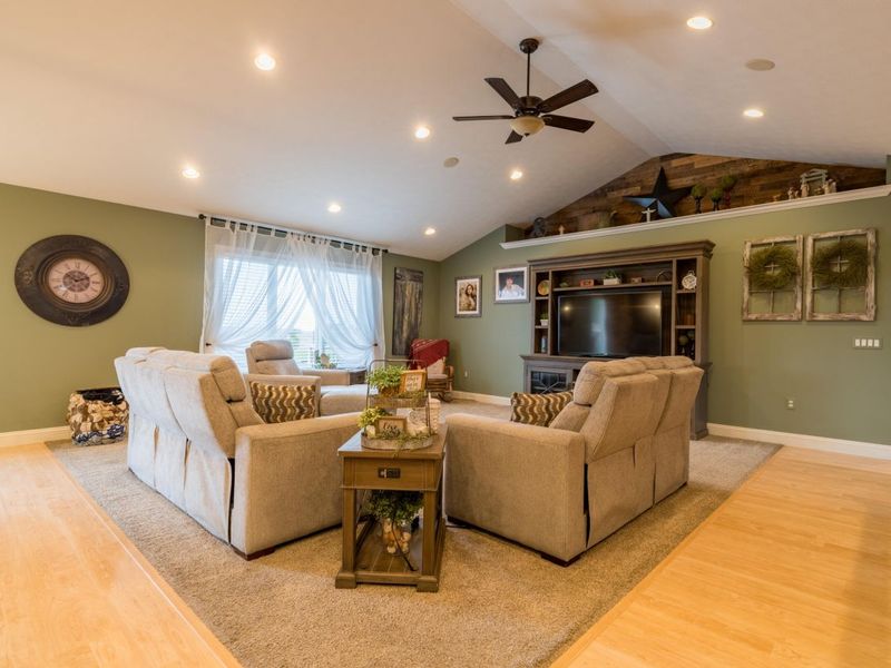 1843 Westlake Drive, Sidney, OH 45365 Photo 4