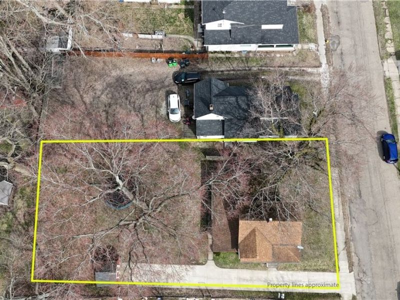 30 22nd Street NW, Barberton, OH 44203 Photo 3