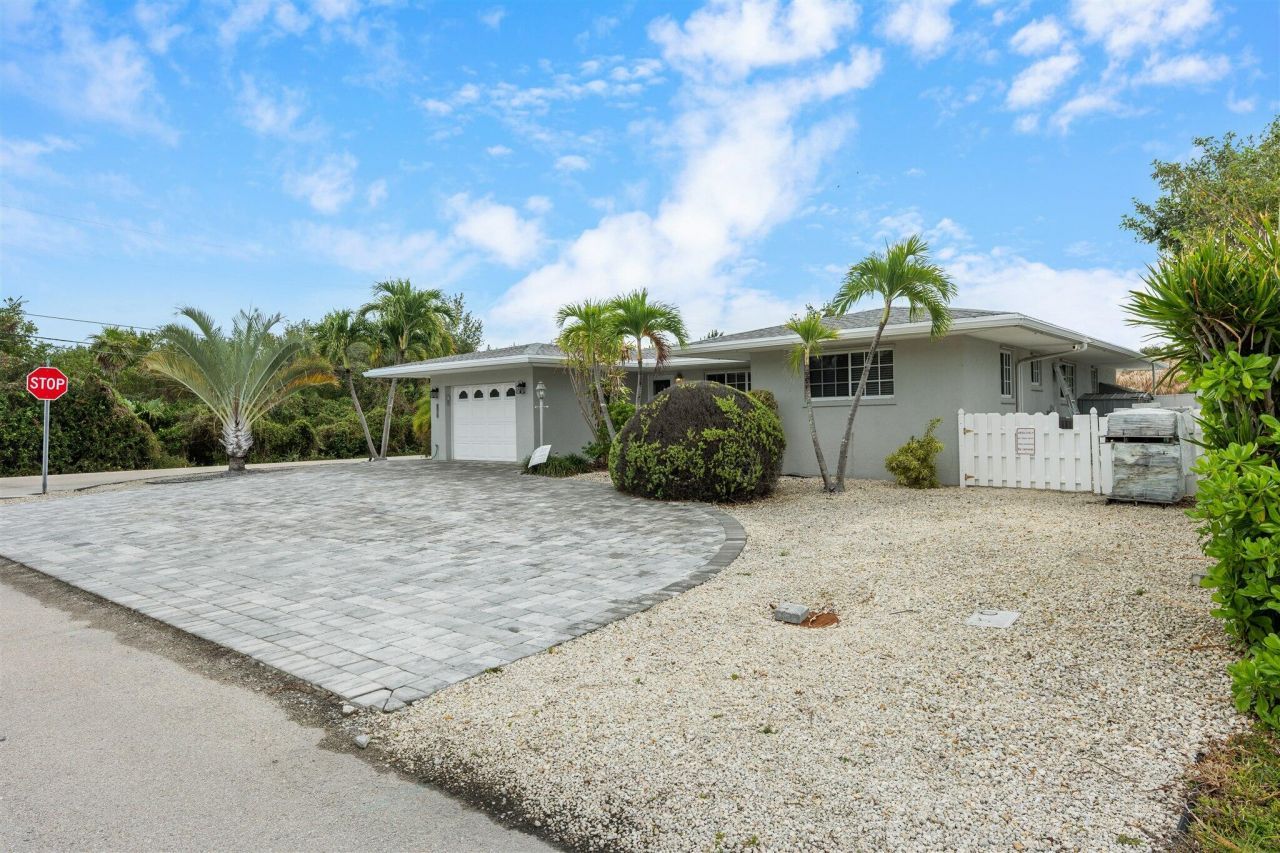 11295 3rd Avenue Gulf, Marathon, FL 33050 Photo