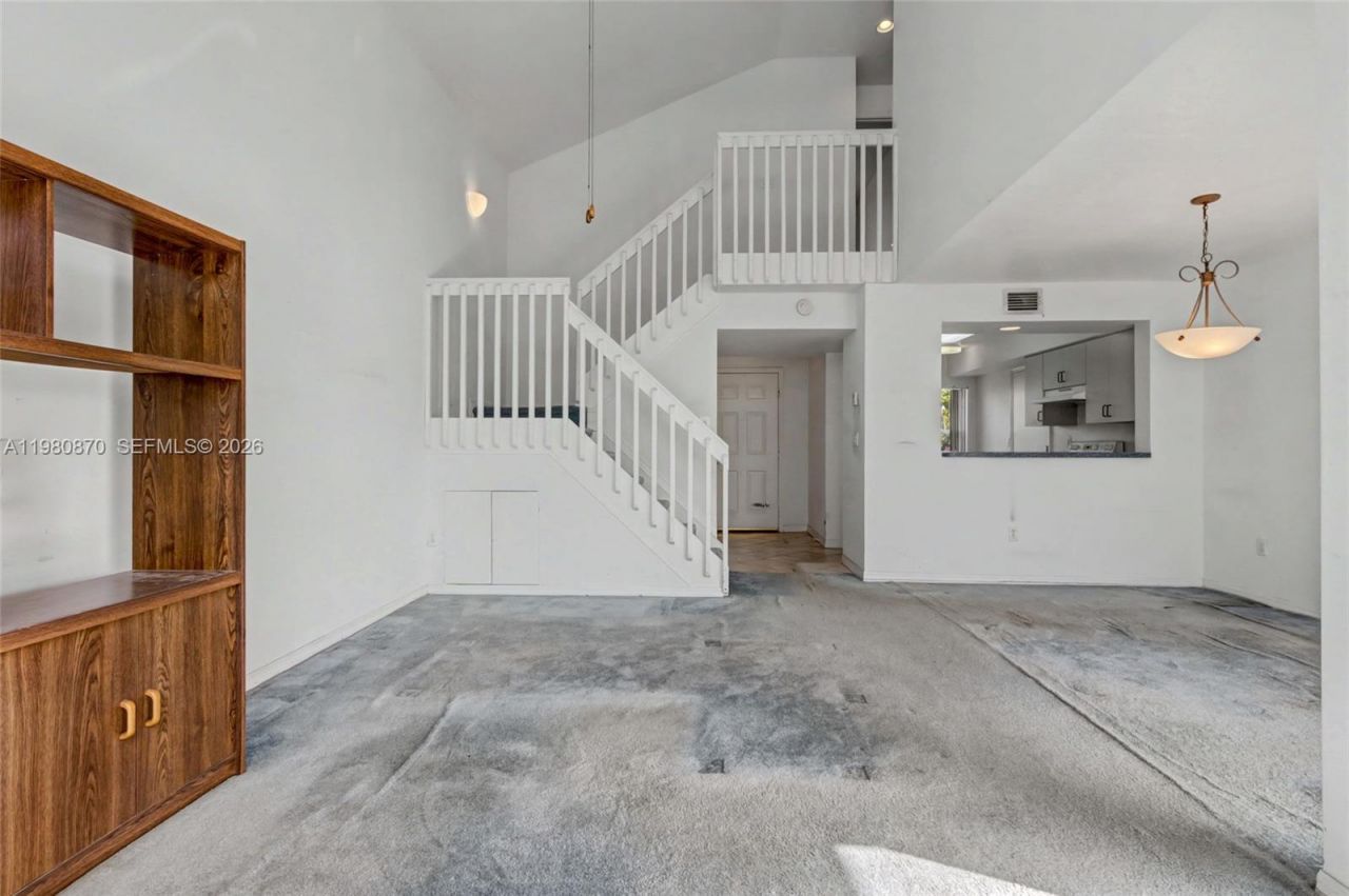 1550 N Trafalgar Cir, Hollywood, FL 33020 Photo