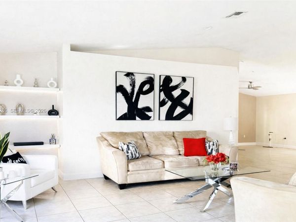 13311 SW 42nd St, Miramar, FL 33027