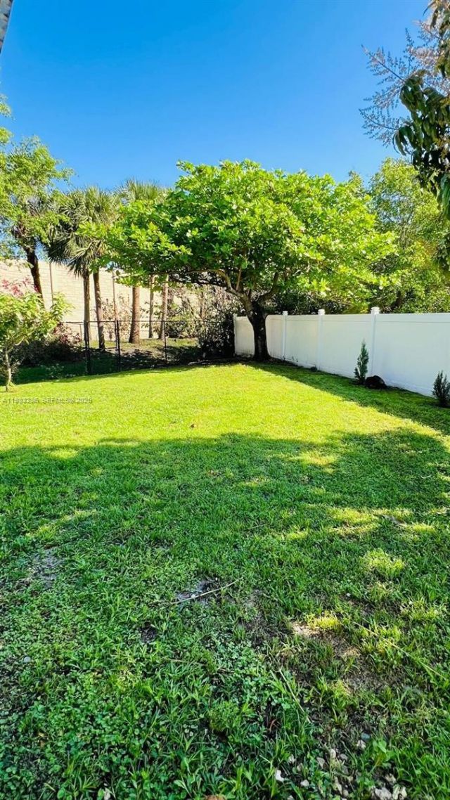 13311 SW 42nd St, Miramar, FL 33027 Photo