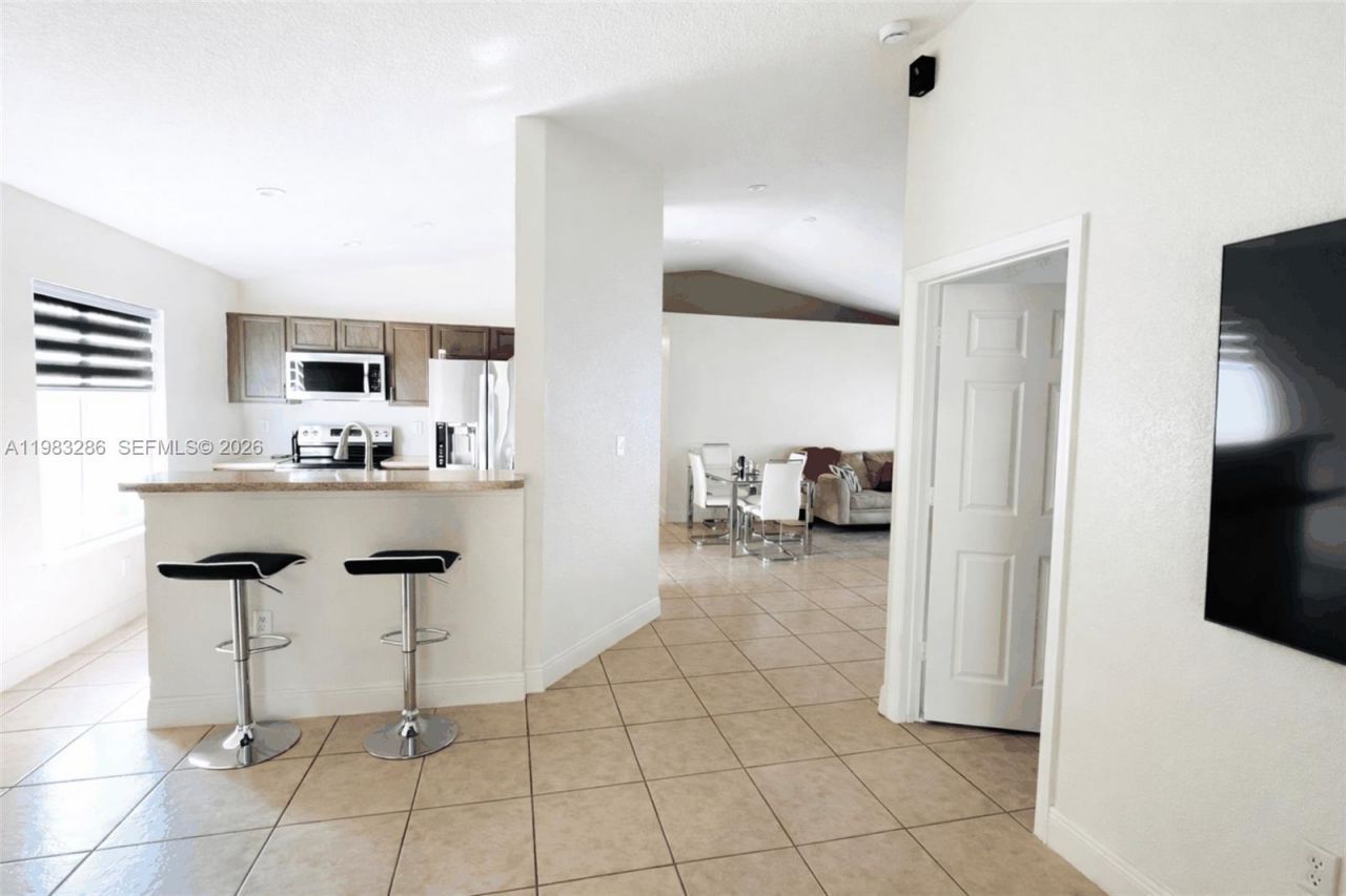 13311 SW 42nd St, Miramar, FL 33027 Photo