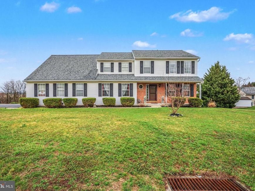 2455 Brandywine Lane, York, PA 17404 Main Photo