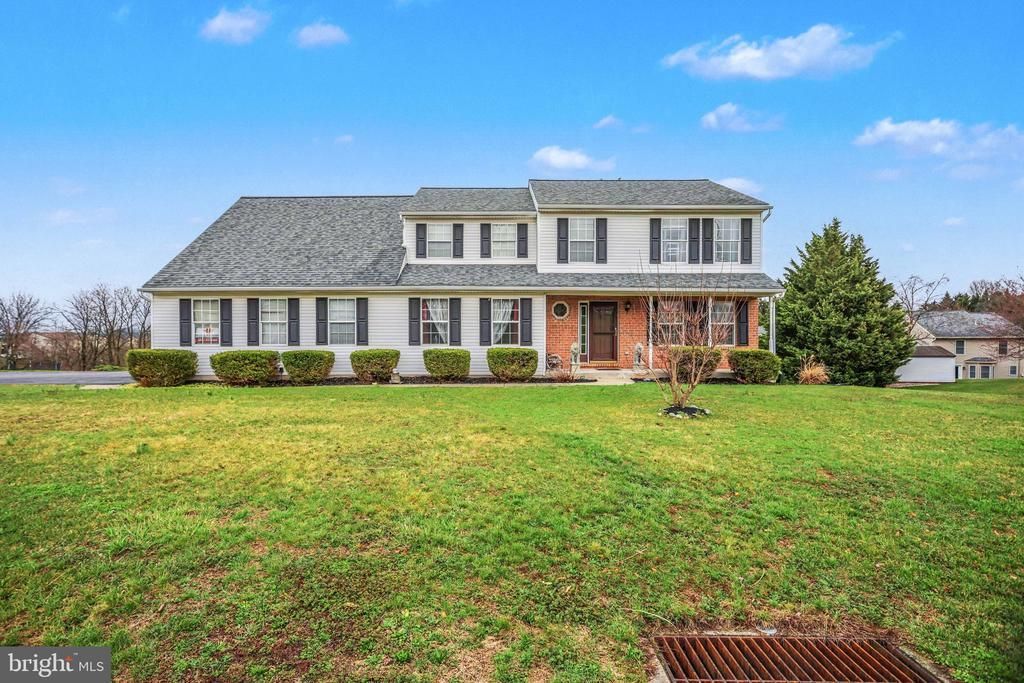 2455 BRANDYWINE LANE, YORK, PA 17404