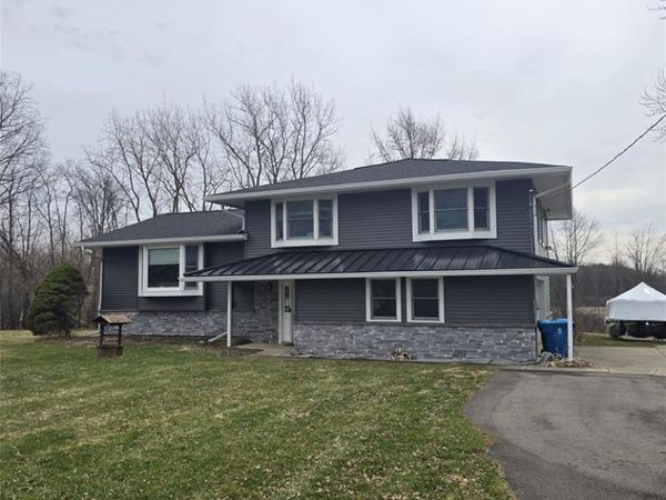 13477 S Horrell Road, Fenton, MI 48430