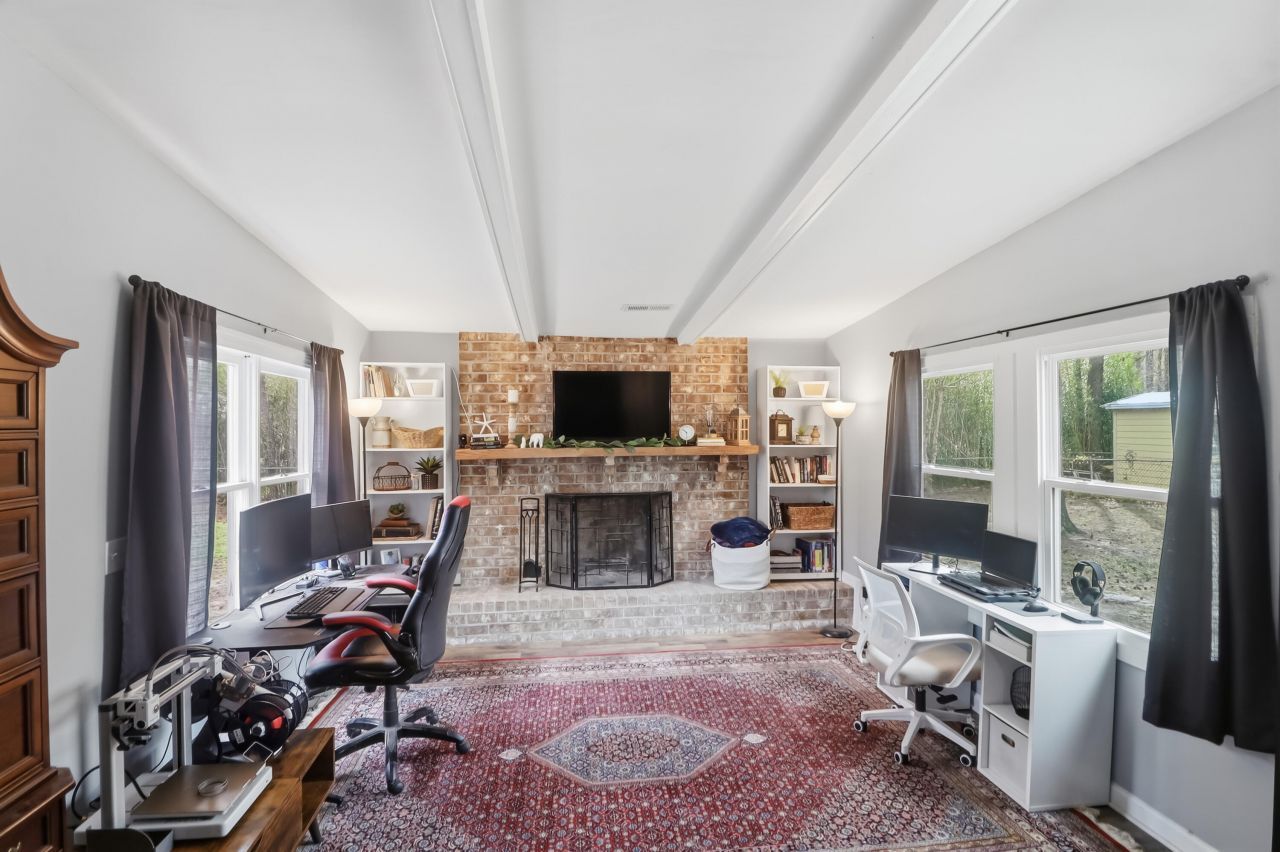 123 Foxborough Road Photo 18