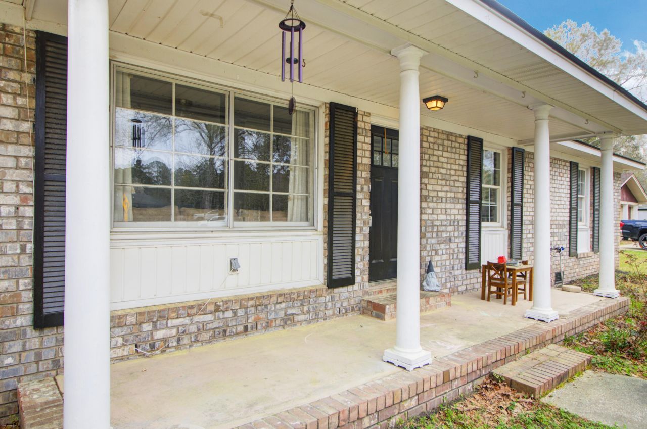 123 Foxborough Road Photo 2