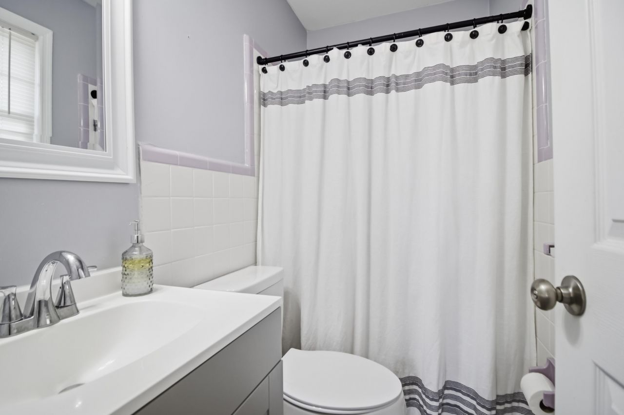 123 Foxborough Road Photo 22