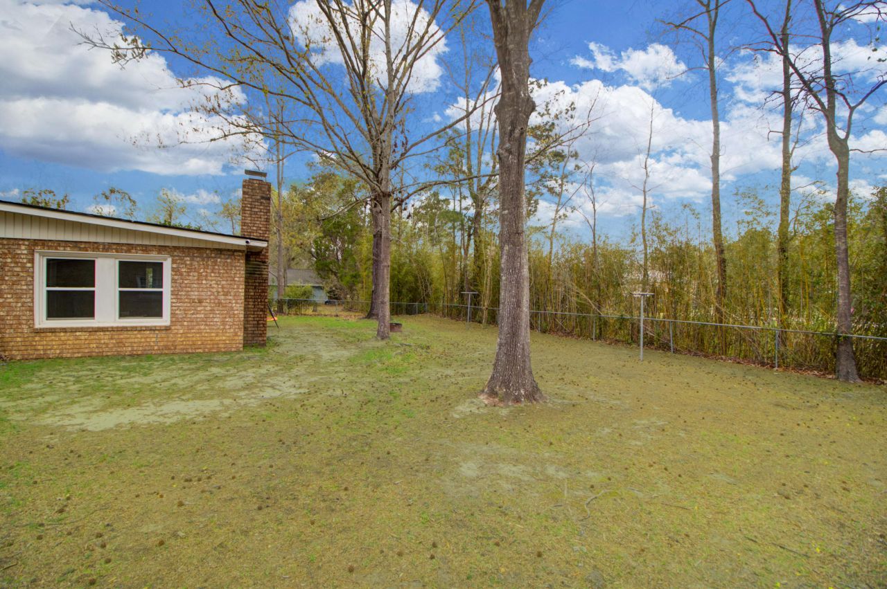 123 Foxborough Road Photo 30