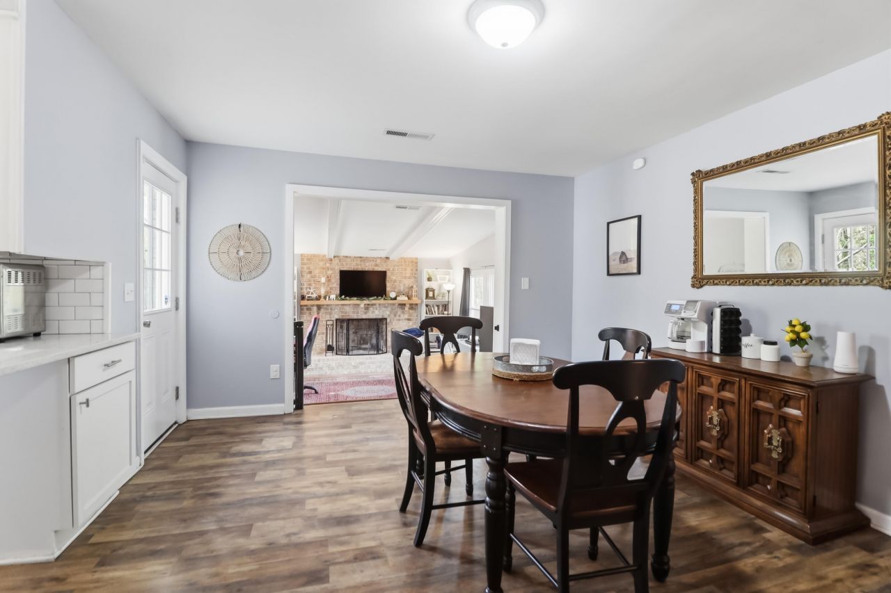 123 Foxborough Road Photo 9