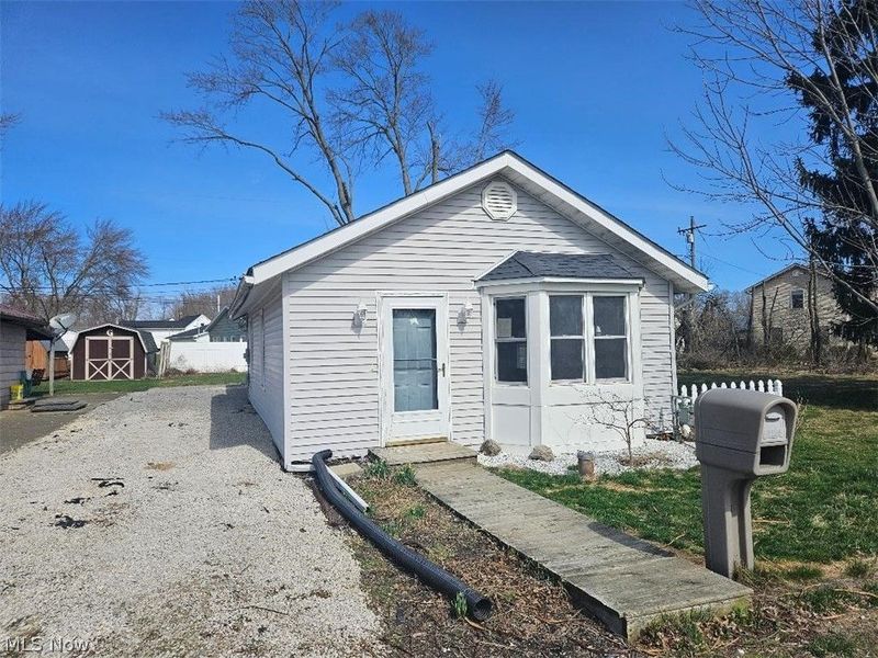 27292 Lake Front Drive, Beloit, OH 44609 Photo 1