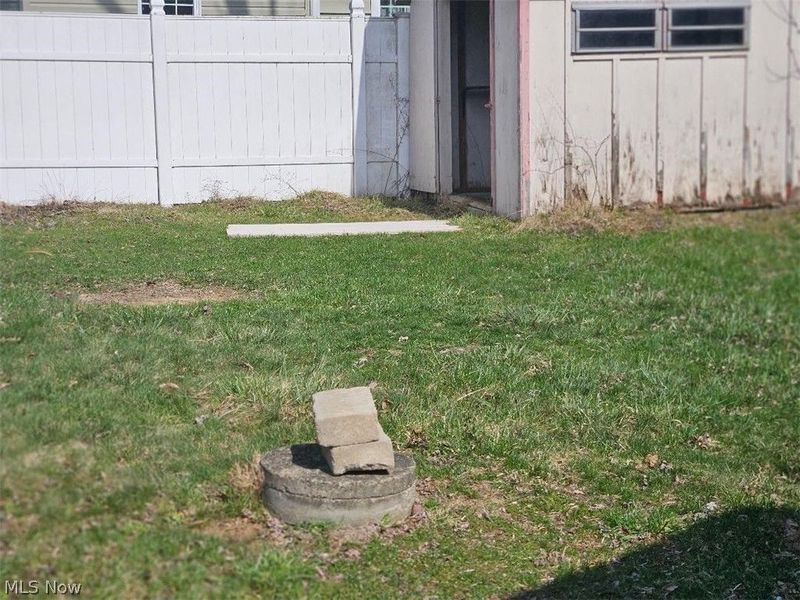 27292 Lake Front Drive, Beloit, OH 44609 Photo 12