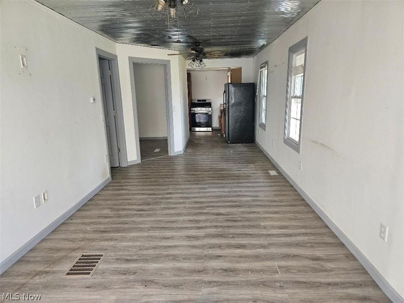 27292 Lake Front Drive, Beloit, OH 44609 Photo 4