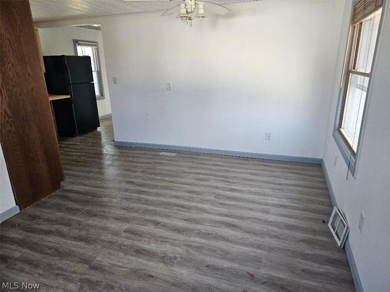 27292 Lake Front Drive, Beloit, OH 44609 Photo 7