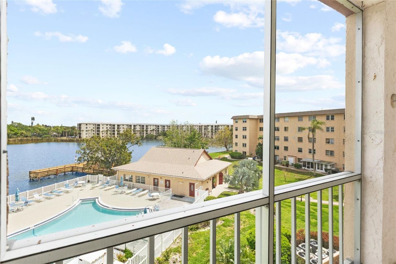 3959 Lake Bayshore Drive, Unit F 412, Bradenton, FL 34205 Photo