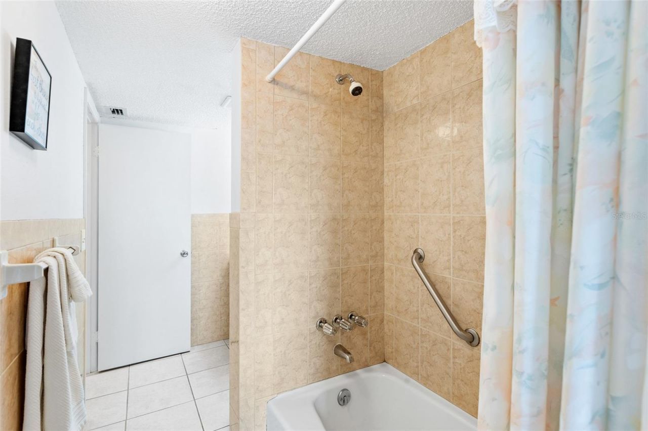 3959 Lake Bayshore Drive, Unit F 412, Bradenton, FL 34205 Photo