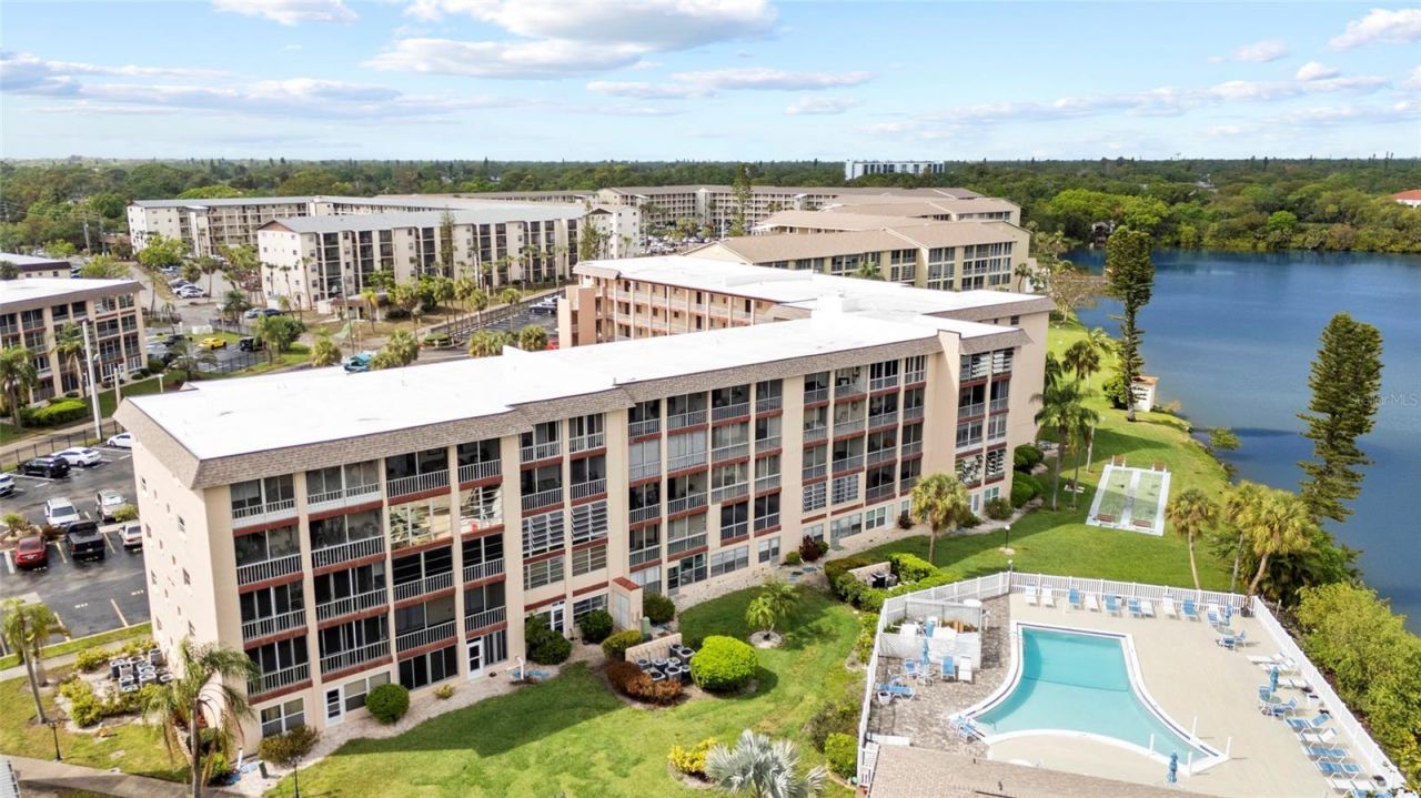 3959 Lake Bayshore Drive, Unit F 412, Bradenton, FL 34205 Photo