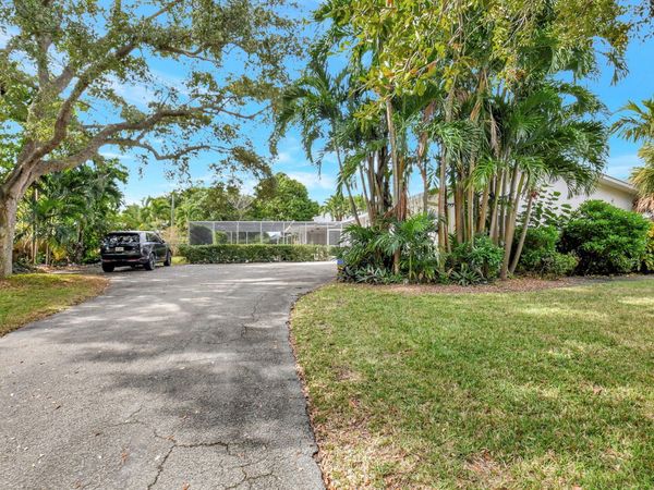 410 NW Spanish River Blvd, Boca Raton, FL 33431