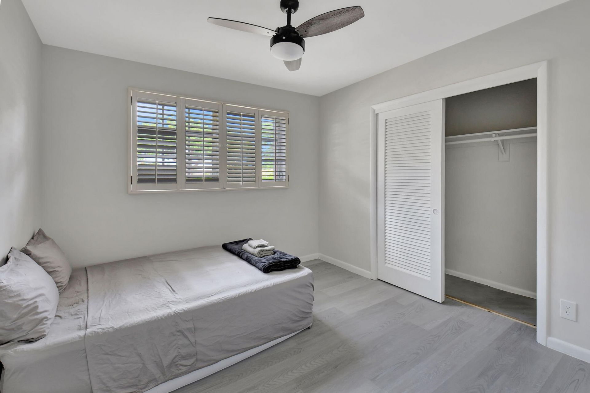 410 NW Spanish River Blvd, Boca Raton, FL 33431 Photo