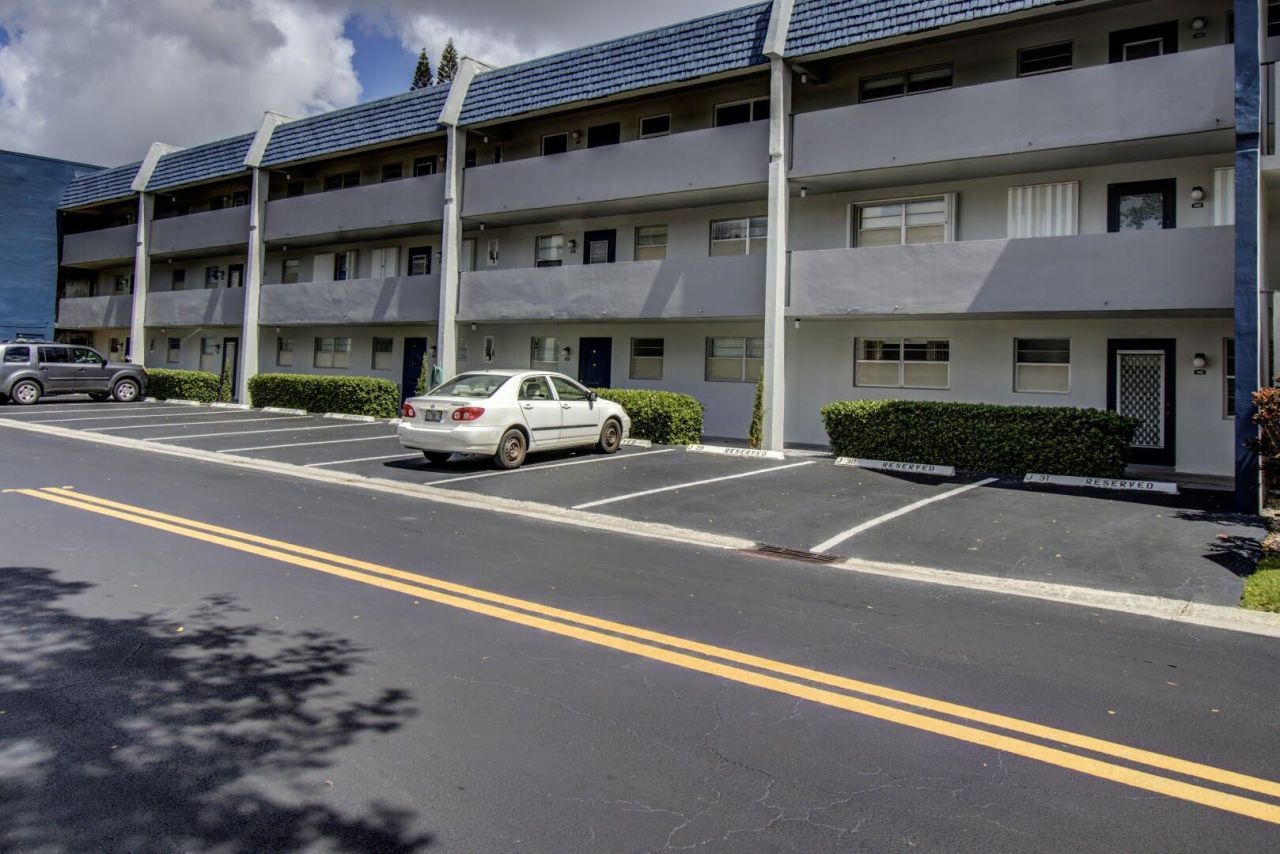 7797 Golf Circle Drive, Unit 103, Margate, FL 33063 Photo