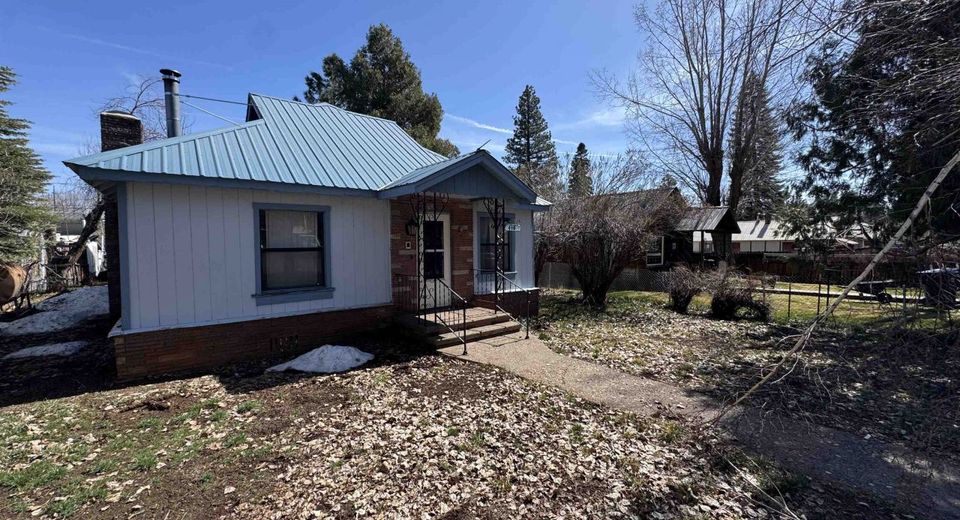 418 Birch Street, Westwood, CA 96137 Photo