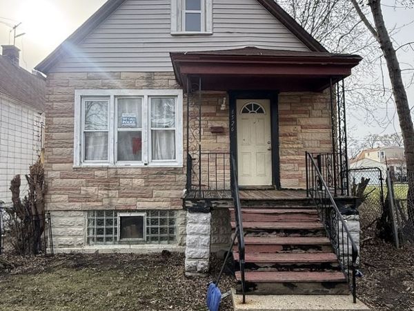 6526 S Hoyne Avenue, Chicago, IL 60636