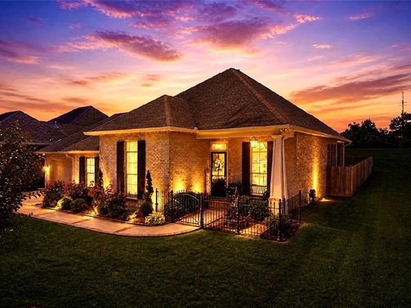 285 CYPRESS LAKES Drive, Slidell, LA 70458