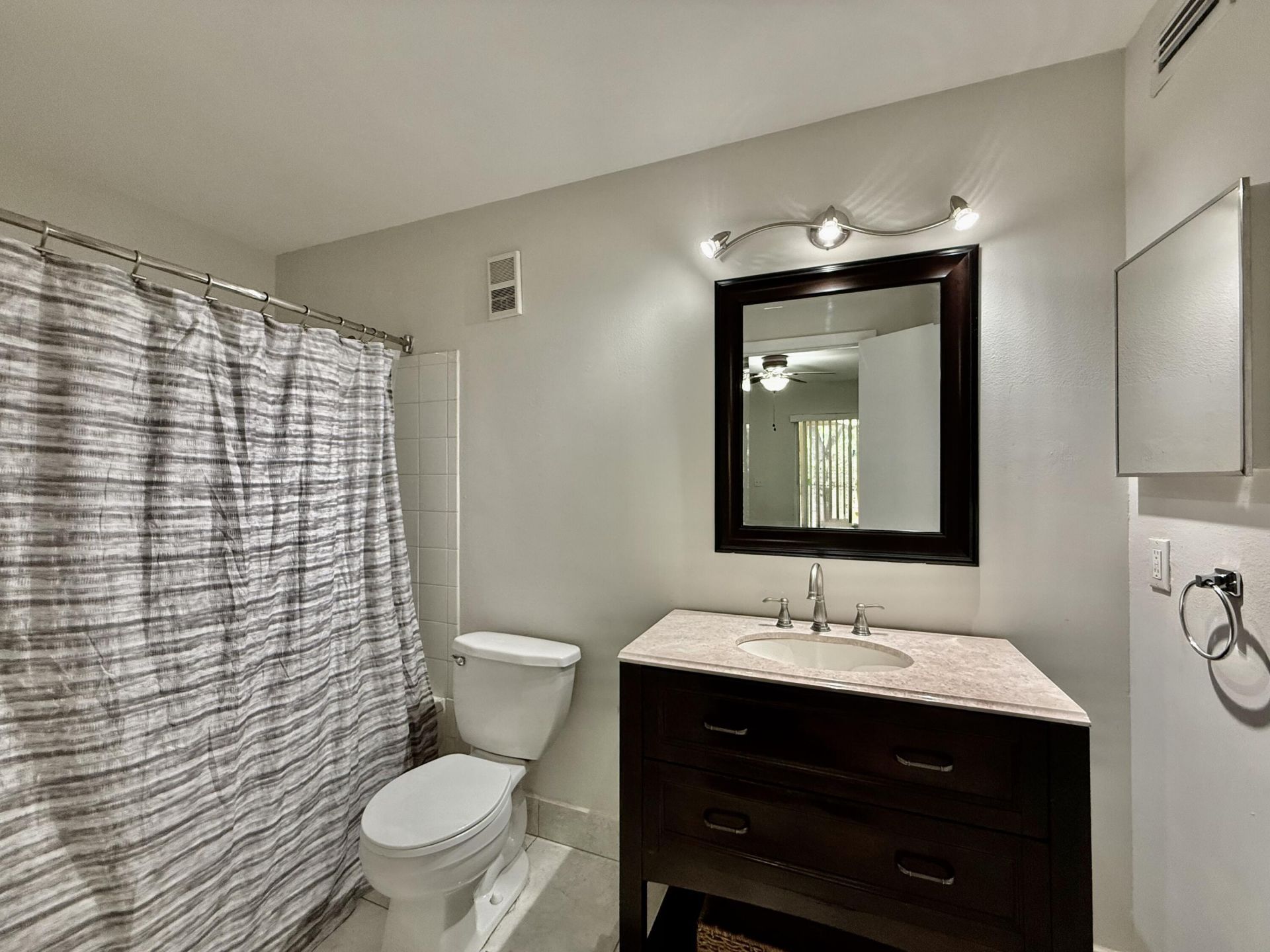 4807 Via Palm Lakes, Unit 1513, West Palm Beach, FL 33417 Photo