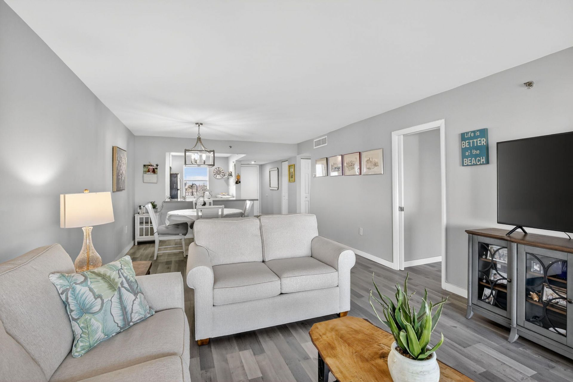 3910 Inverrary Boulevard, Unit 802b, Lauderhill, FL 33319 Photo